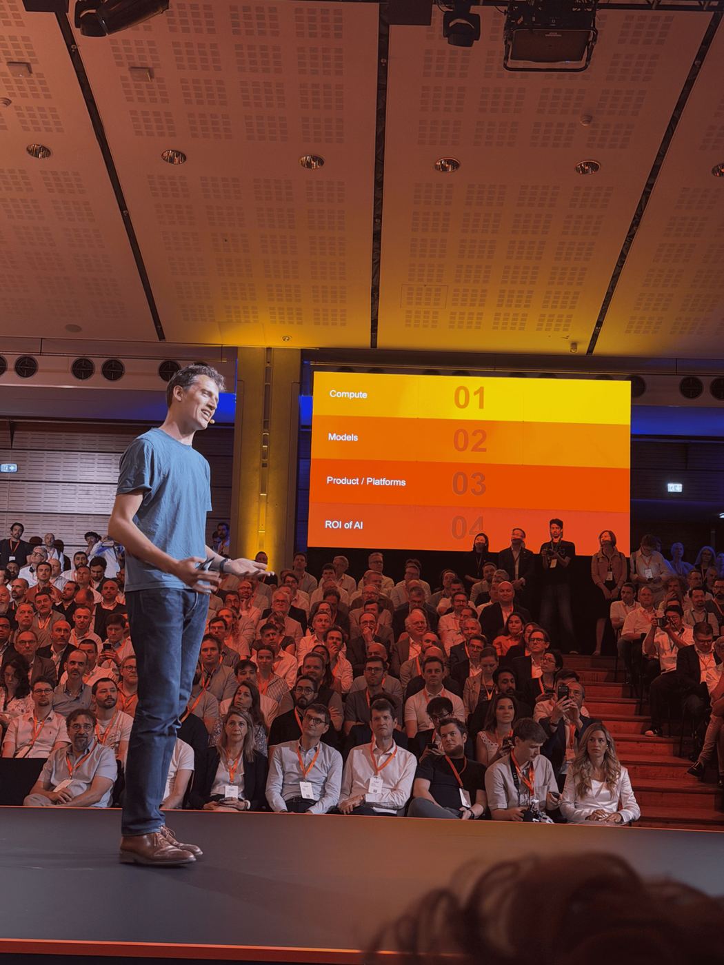 Participation au AI Now Summit de Mistral AI